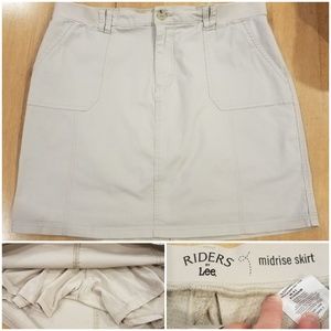 Lee Rider tan stretch skort EUC loose undershorts